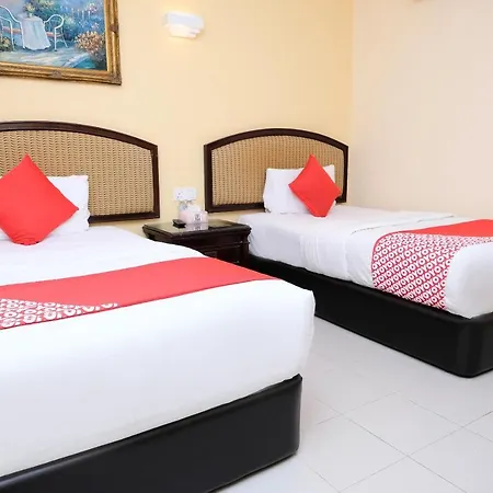 Super Oyo 635 Seven Days Hotel Raub Exterior photo