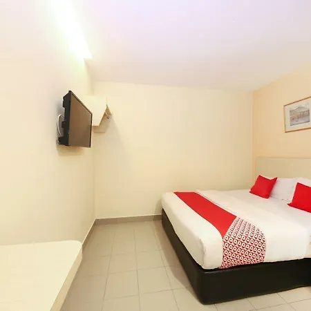 Super Oyo 635 Seven Days Hotel Raub Exterior photo
