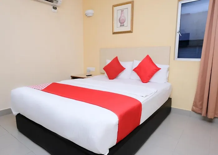 Super Oyo 635 Seven Days Hotel