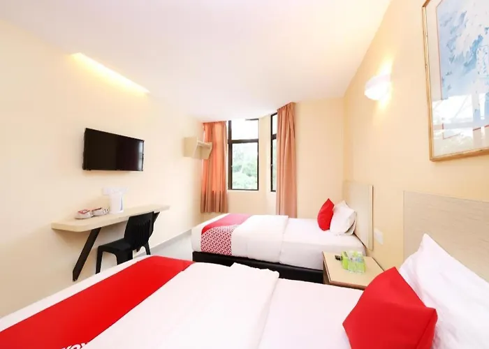 Super Oyo 635 Seven Days Hotel