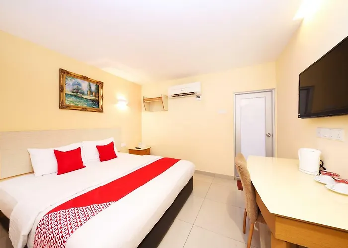 Super Oyo 635 Seven Days Hotel