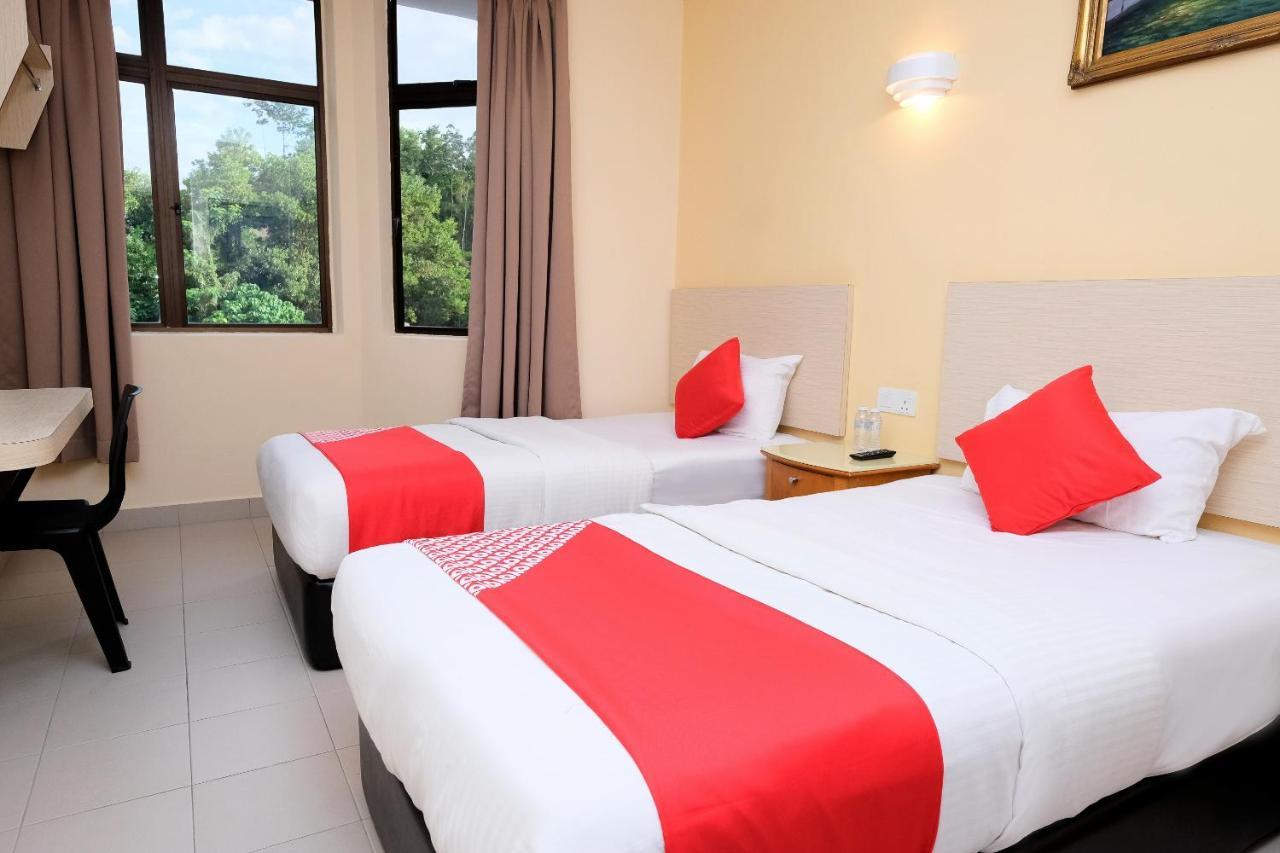 Hotel Super Oyo 635 Seven Days Raub