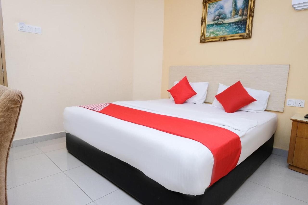 Hotel Super Oyo 635 Seven Days Raub