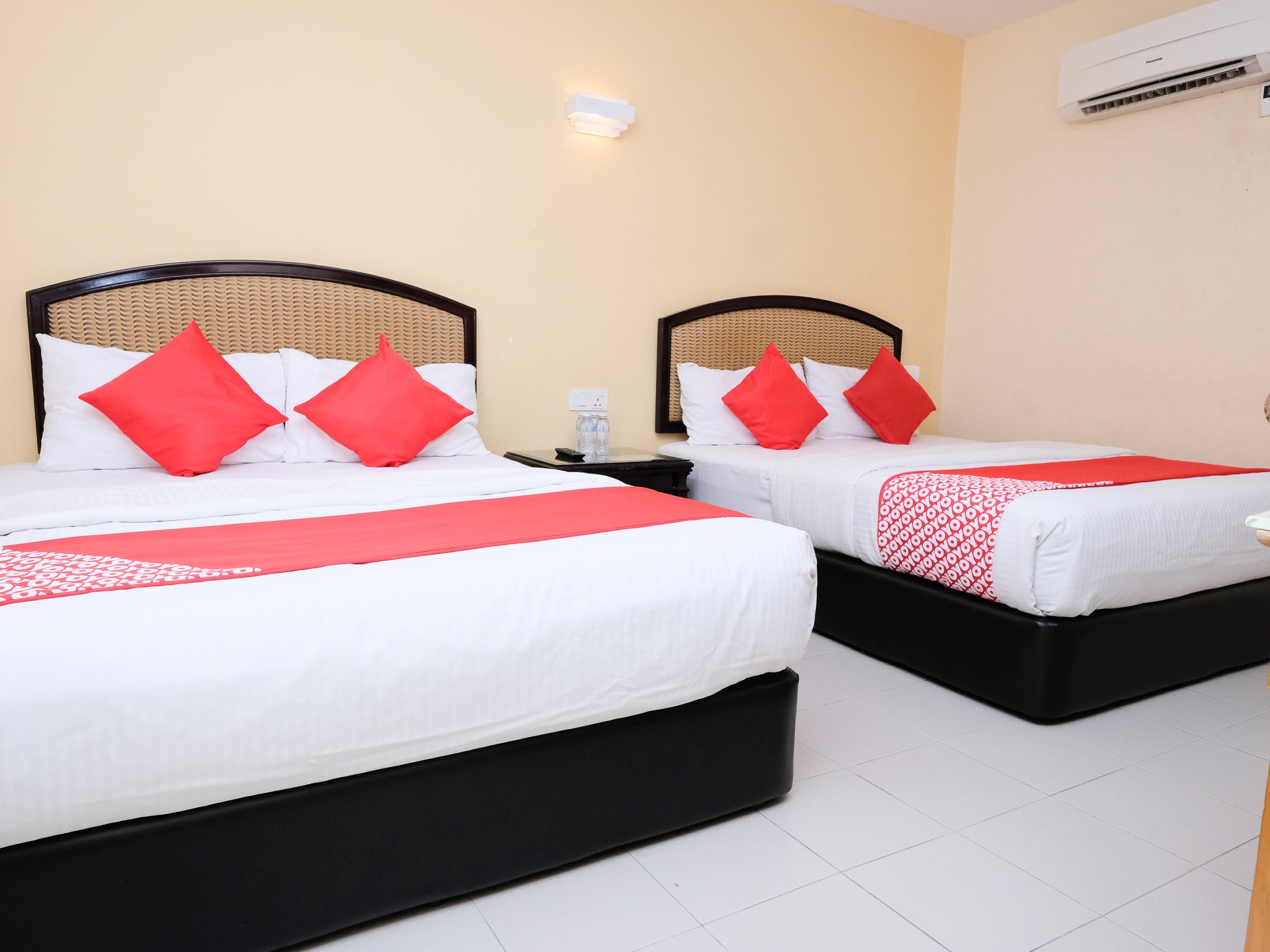 Hotel Super Oyo 635 Seven Days 2*
