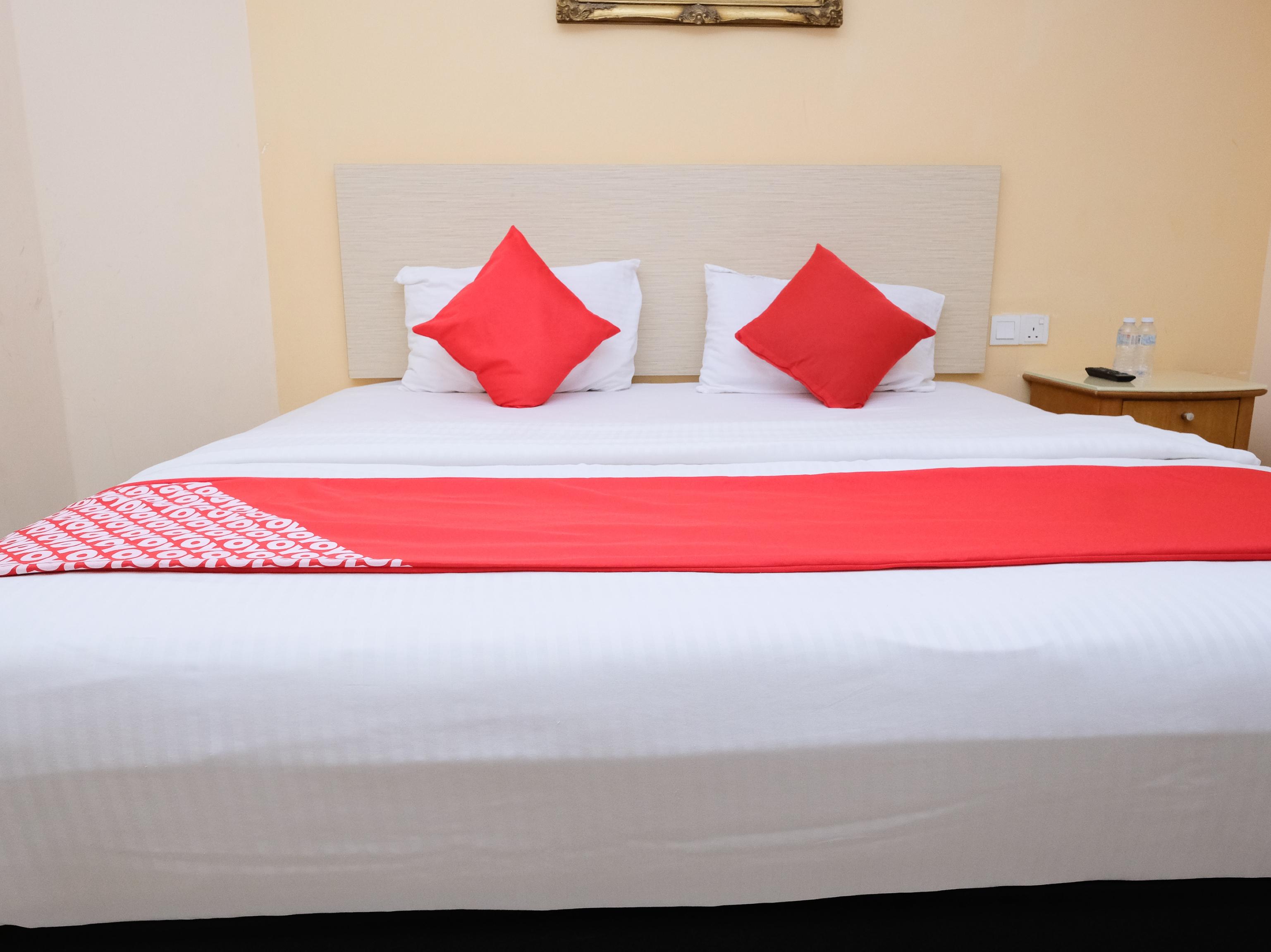 Super Oyo 635 Seven Days Hotel 2*