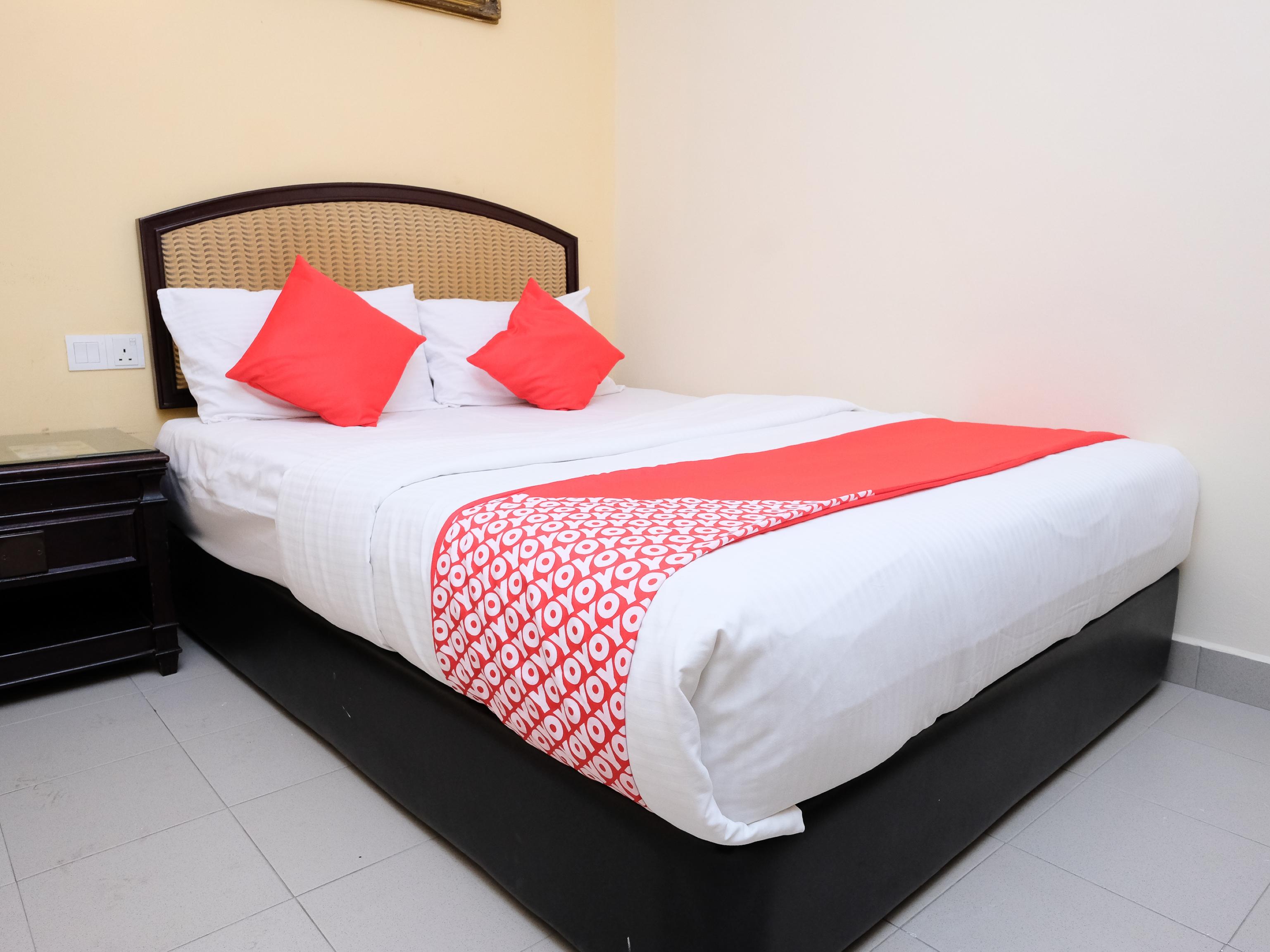 Hotel Super Oyo 635 Seven Days