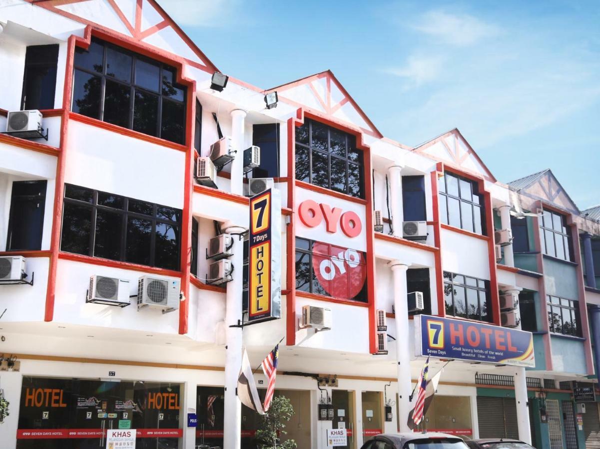 Super Oyo 635 Seven Days Raub