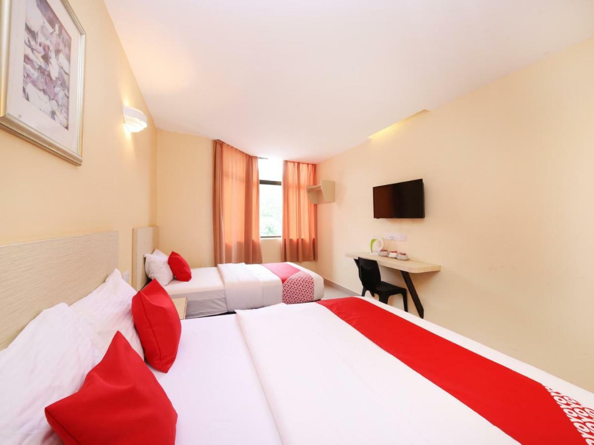 Super Oyo 635 Seven Days Hotel Raub